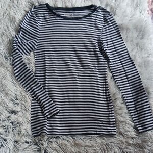 Old Navy Gray and White Striped Long Sleeve Tee